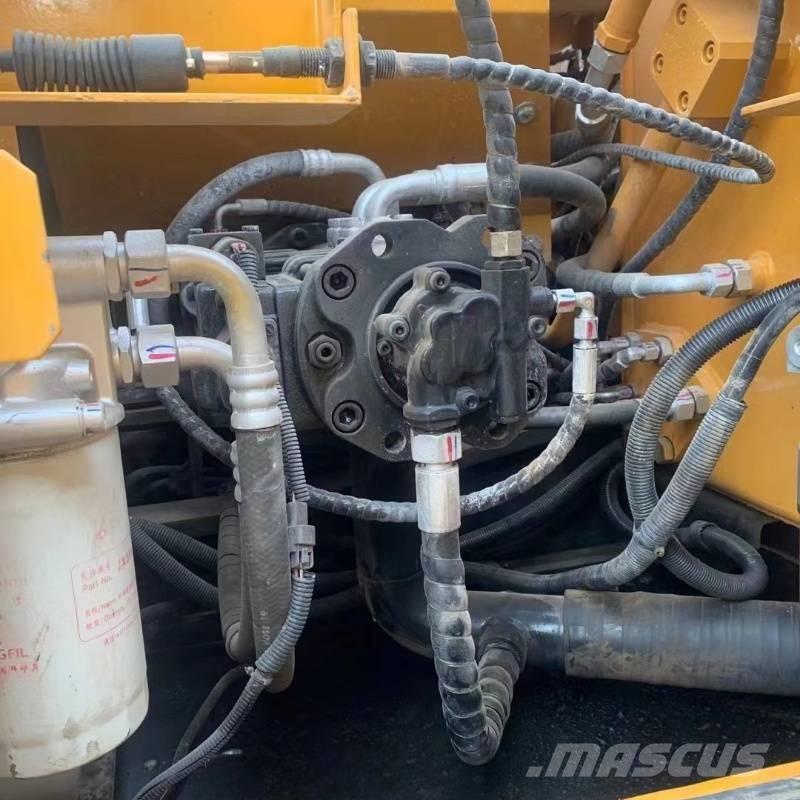 Sany SY 135 Bageri guseničari