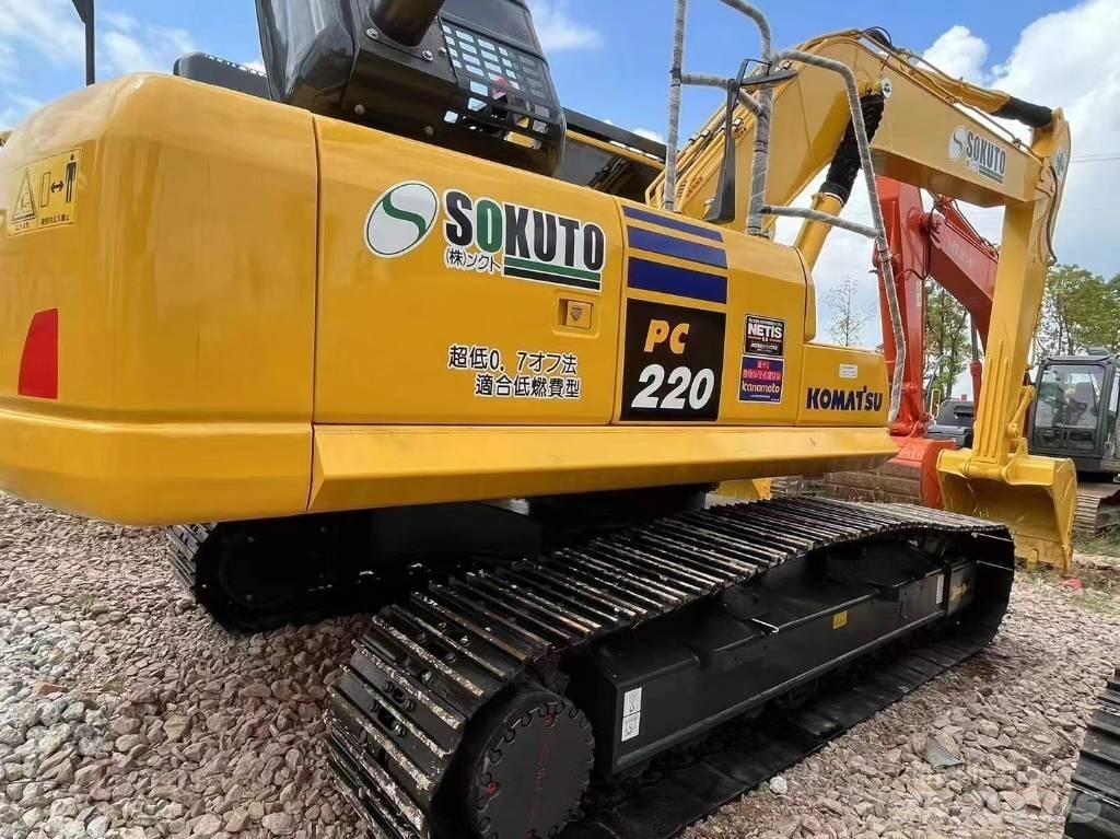 Komatsu pc220 Bageri guseničari