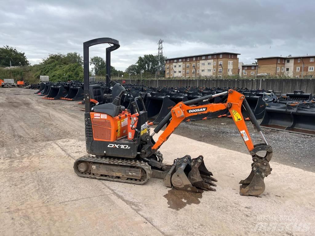 Develon DX 10 Z Mini bageri < 7t