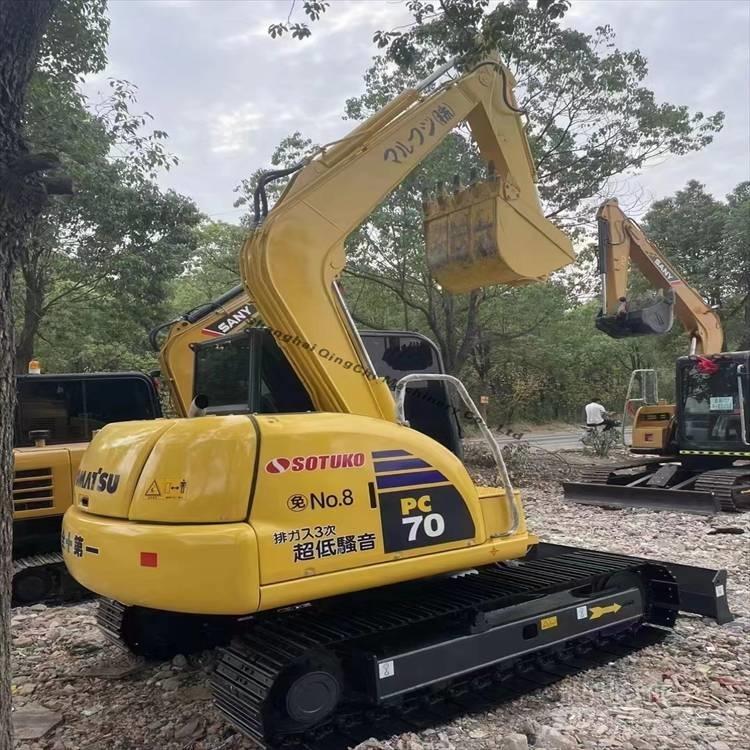 Komatsu 70-8 Bageri guseničari