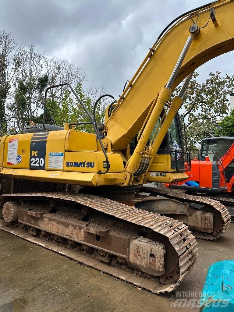 Komatsu PC 220-8 Bageri guseničari