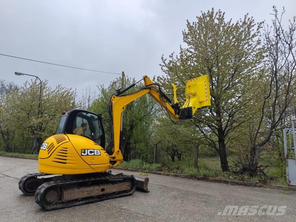 JCB 8085 Midi bageri 7t – 12t