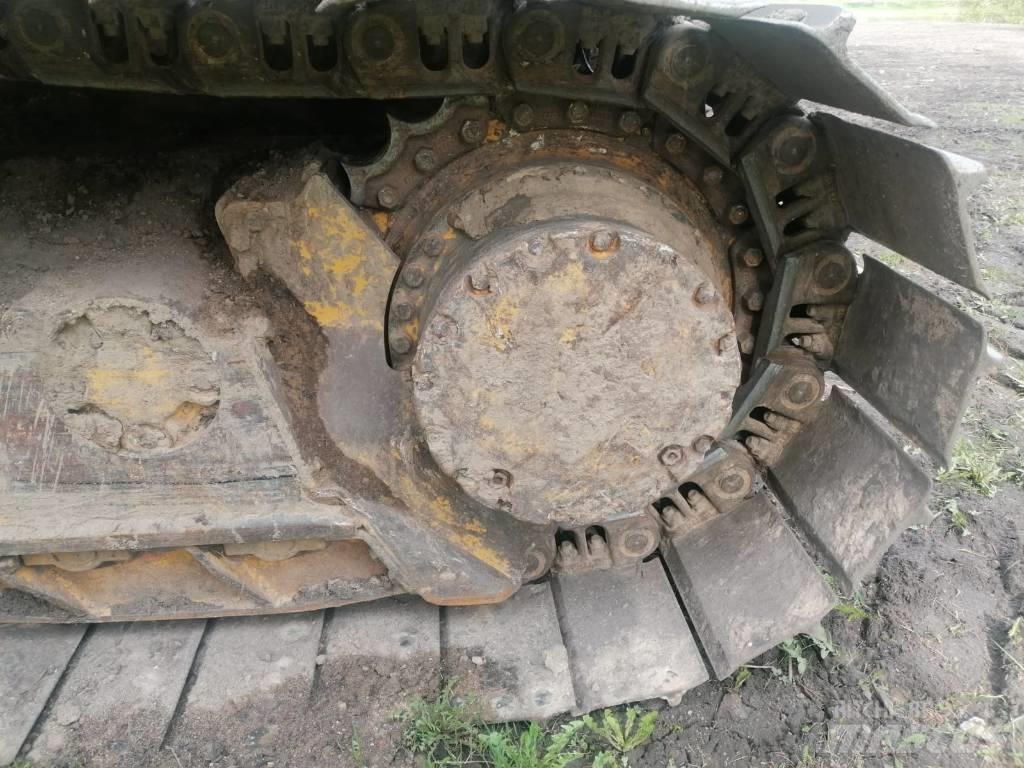 Komatsu 51PX Buldožeri guseničari