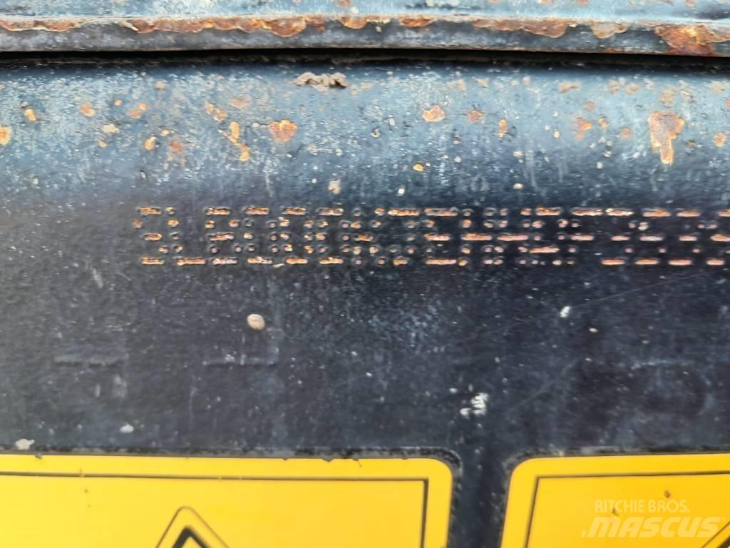 JCB 3TST Zglobni damperi