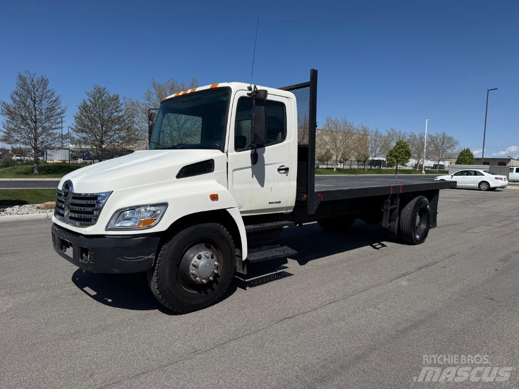 Hino 268 Kamioni sa otvorenim sandukom