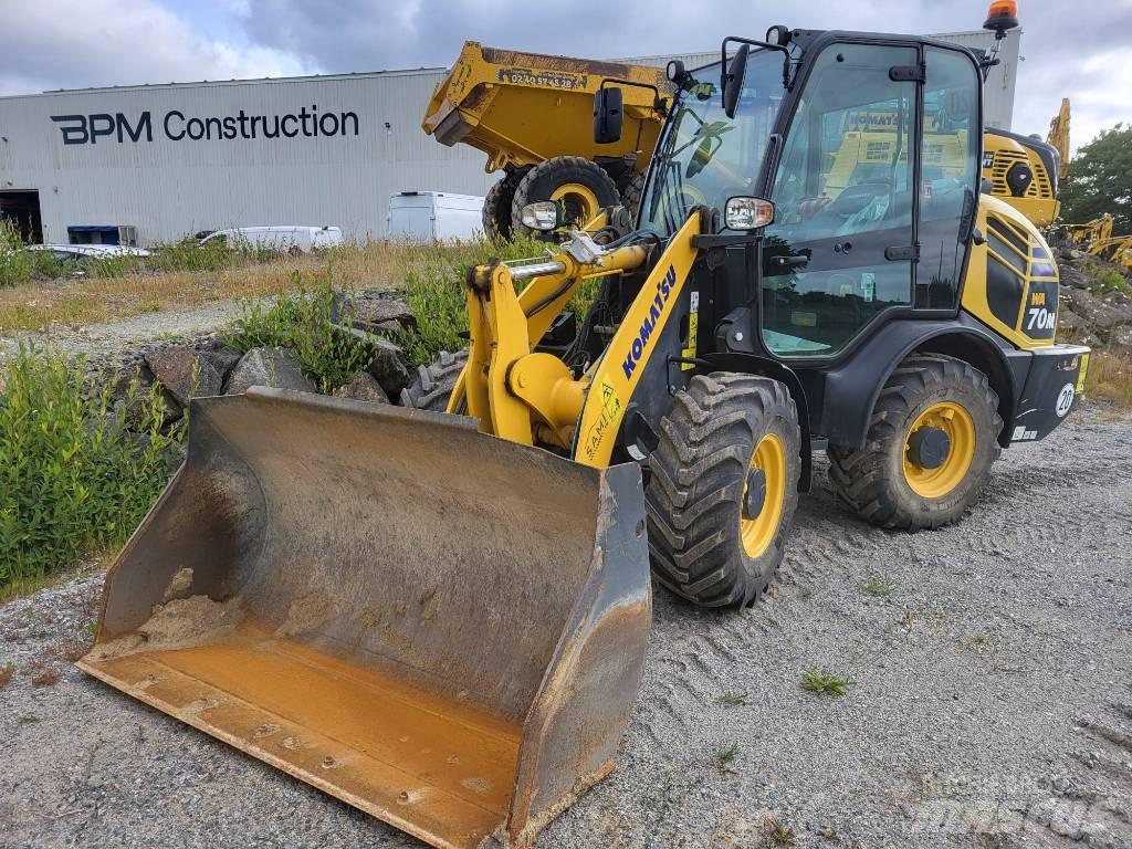 Komatsu WA70M-8 Utovarivači na točkove
