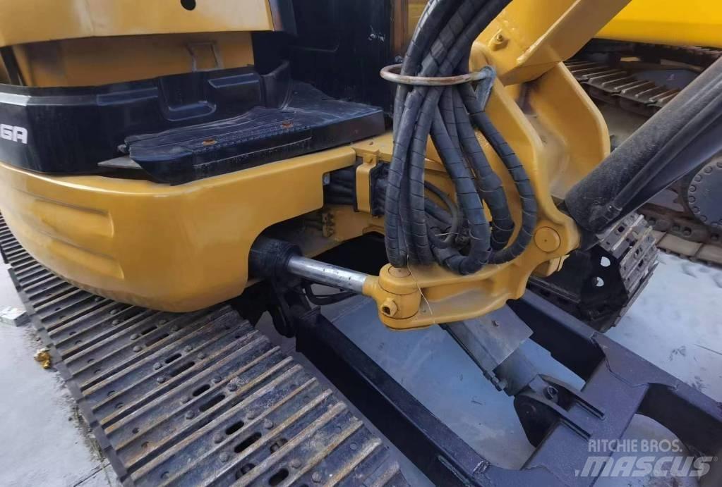 CAT 304 C Mini bageri < 7t