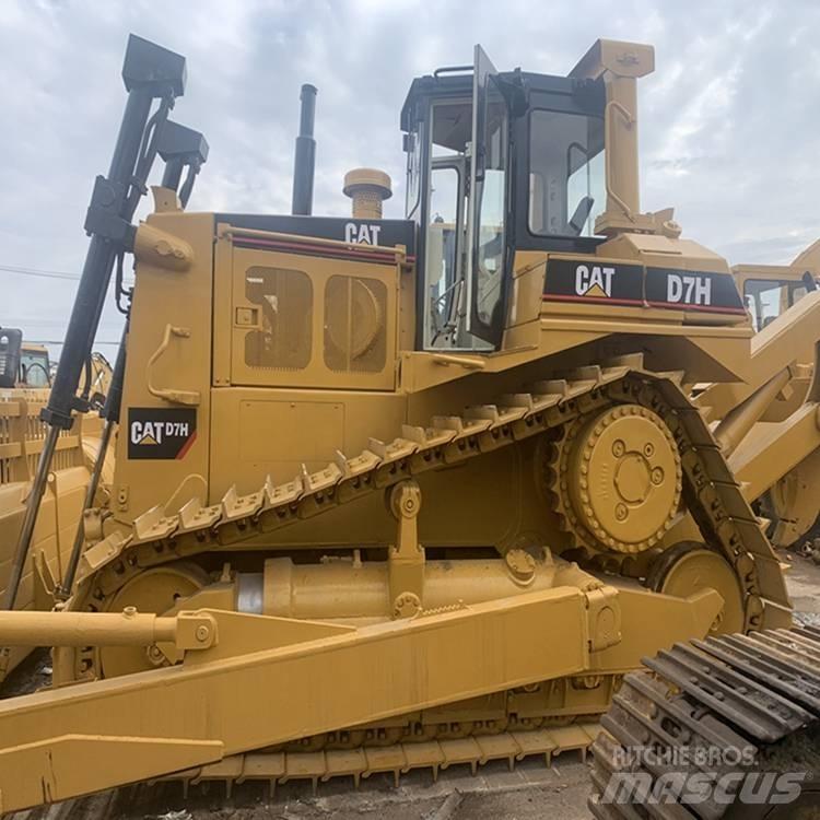 CAT D7H Buldožeri guseničari