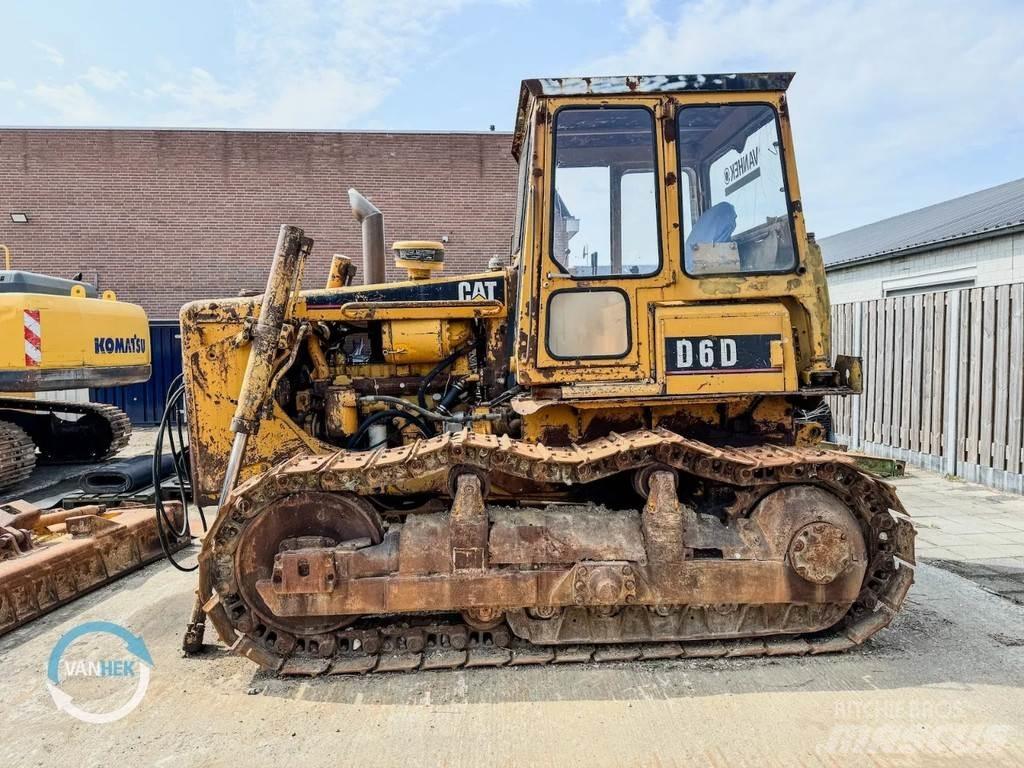 CAT D6D Buldožeri guseničari