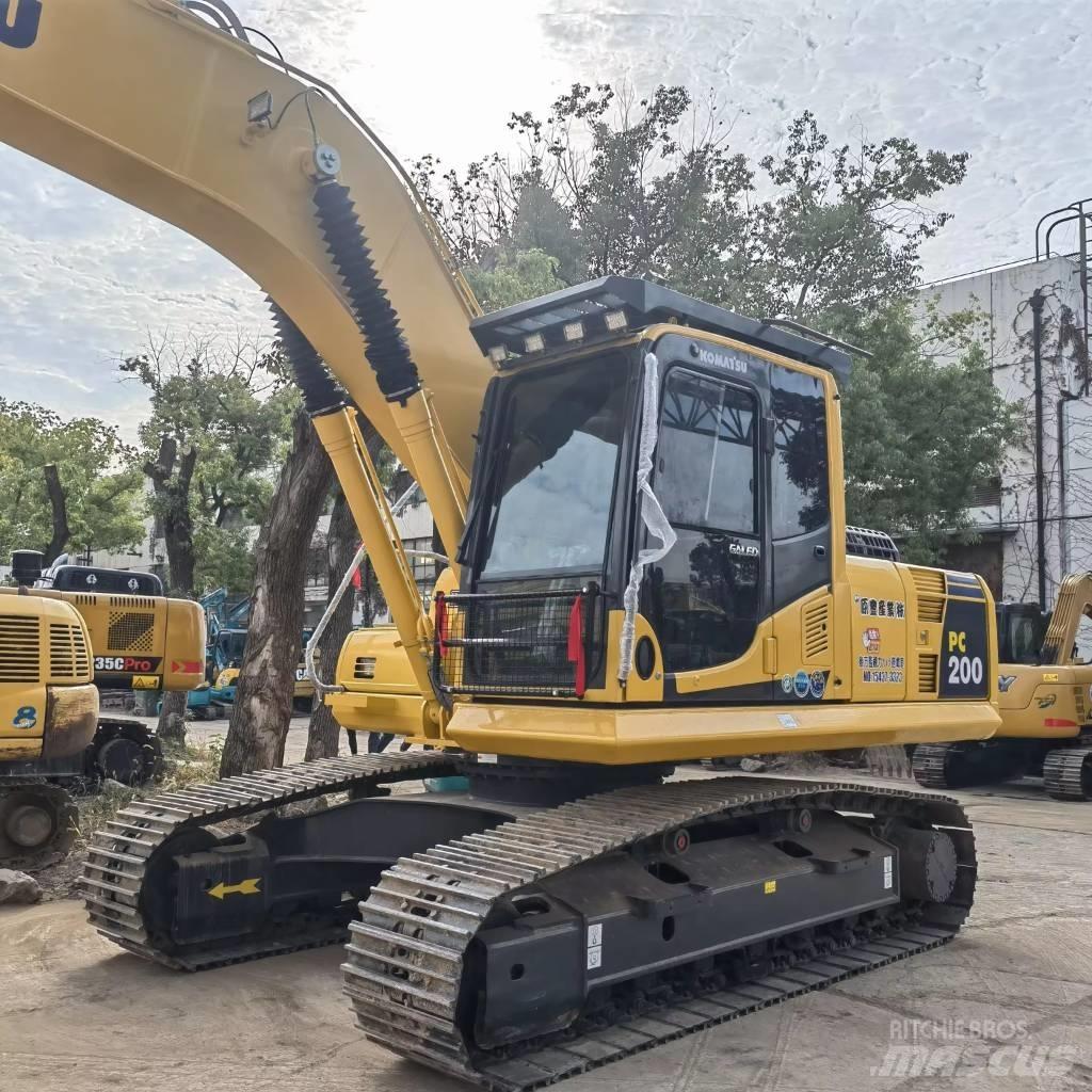 Komatsu PC 200 Bageri guseničari