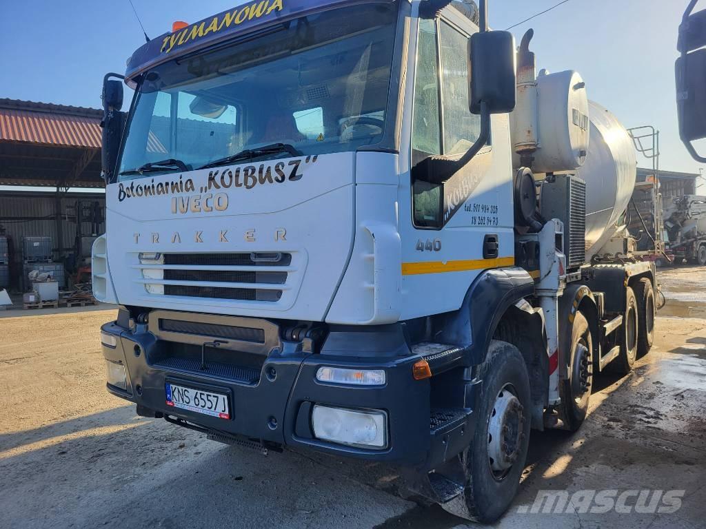 Iveco Trakker Kamioni mešalice za beton