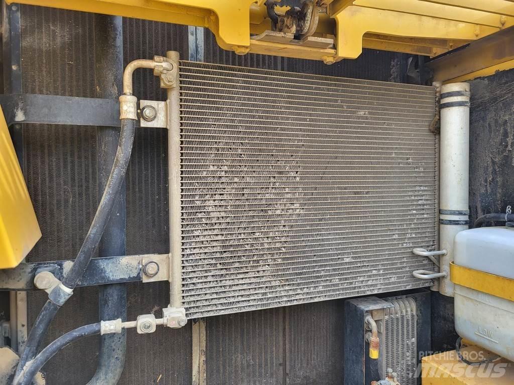 Komatsu PC190LC-8 Bageri guseničari