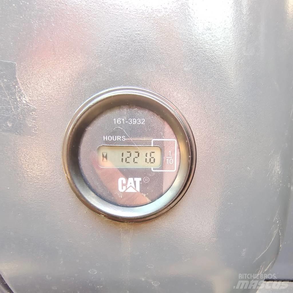 CAT 320 D Bageri guseničari