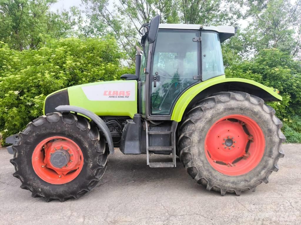CLAAS Ares 696 RZ Traktori