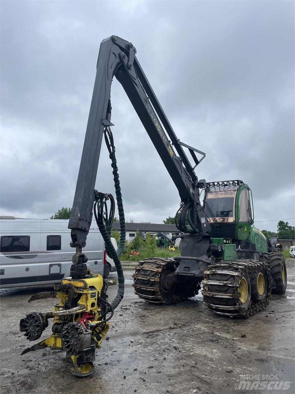 John Deere 1070 G Harversteri