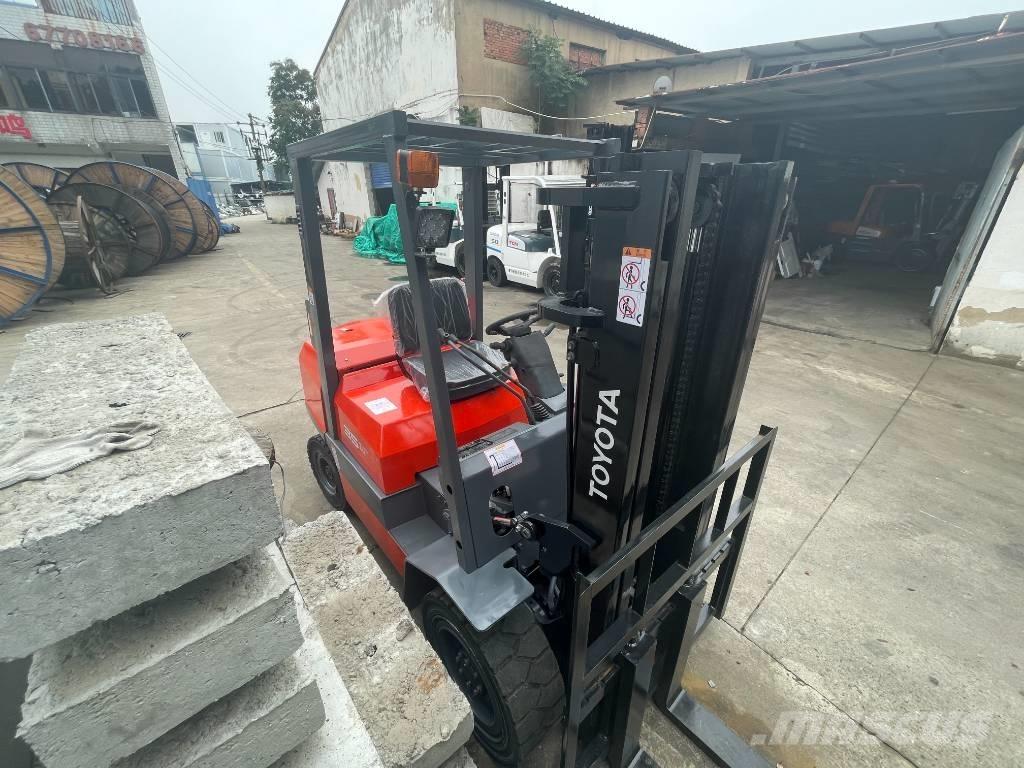 Toyota 3.5t Dizelski viljuškari