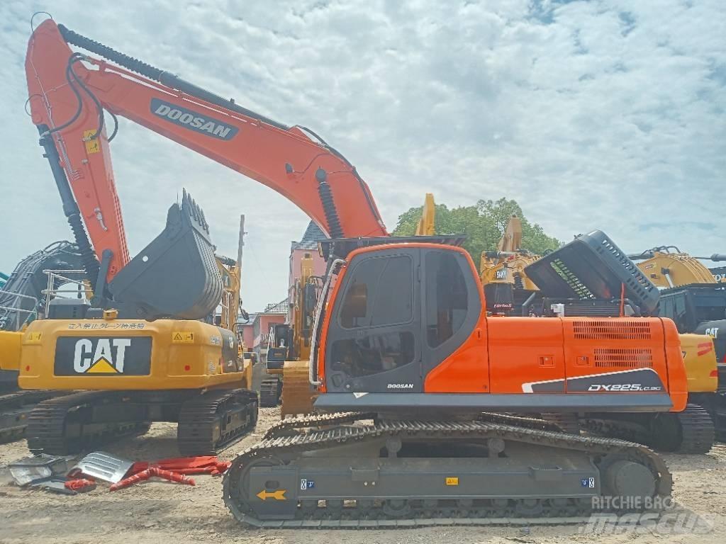 Doosan DX 225LC-9C Bageri guseničari