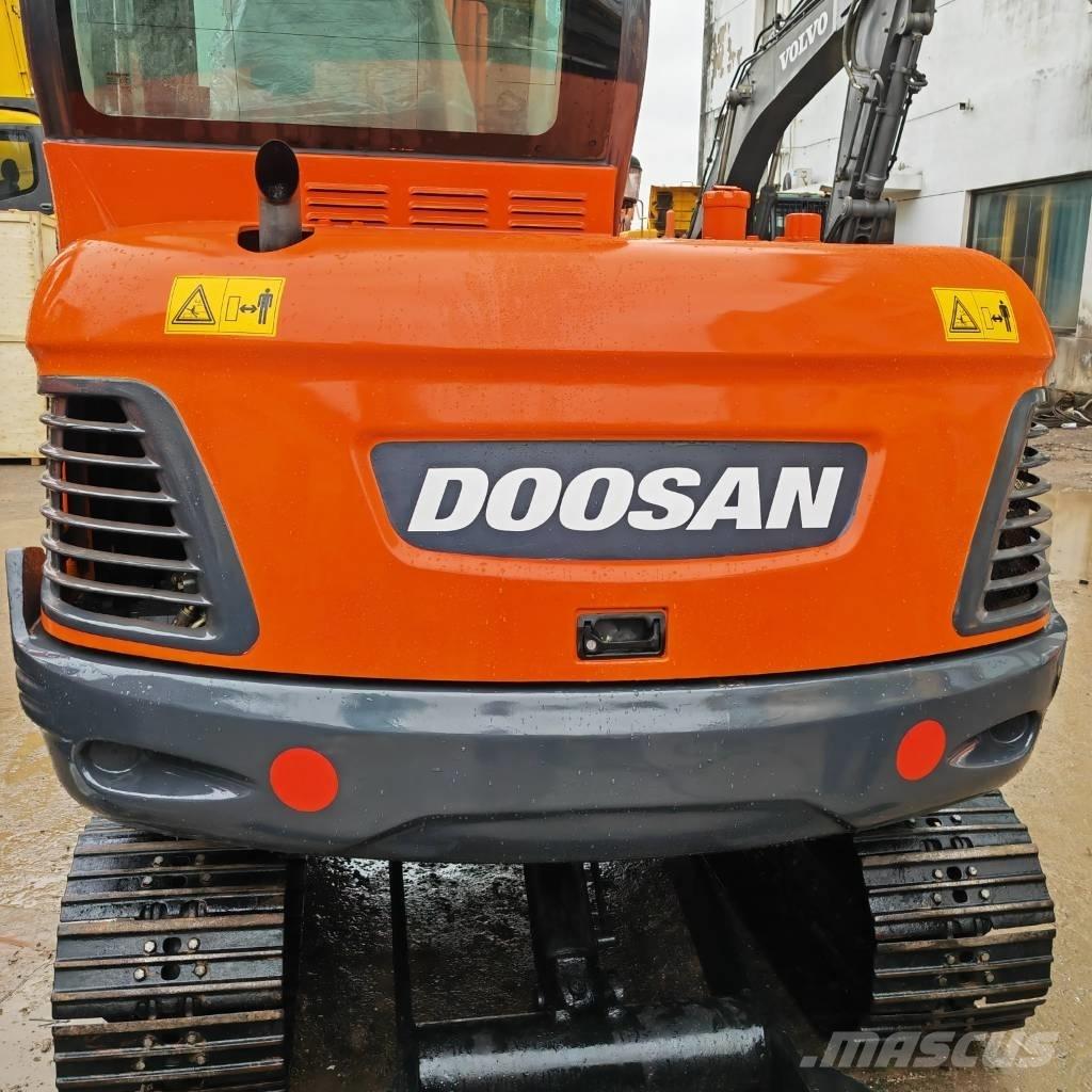 Doosan DX 55-9 C Bageri guseničari