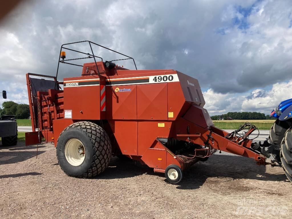 Hesston 4900 Prese/balirke za četvrtaste bale