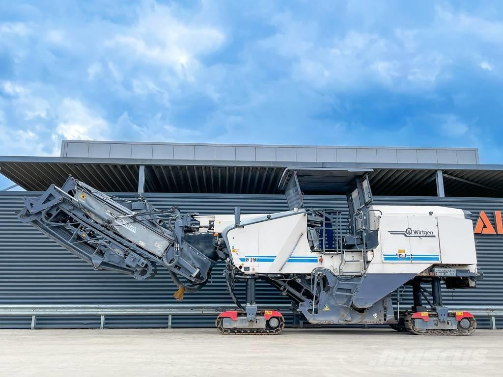 Wirtgen W 210 Freze za asfalt