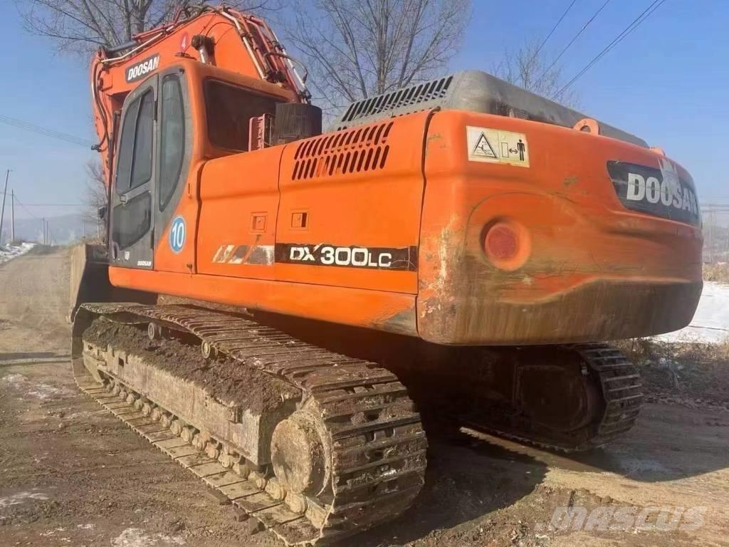 Doosan DX300 Bageri guseničari