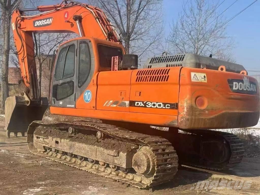 Doosan DX300 Bageri guseničari