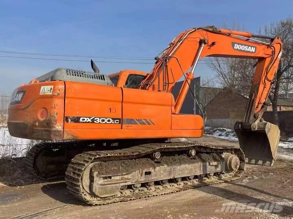 Doosan DX300 Bageri guseničari