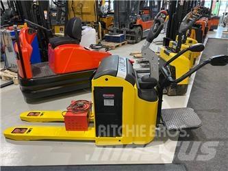 Hyundai 22EP9-7N Nisko podizni električni viljuškar sa stajalištom