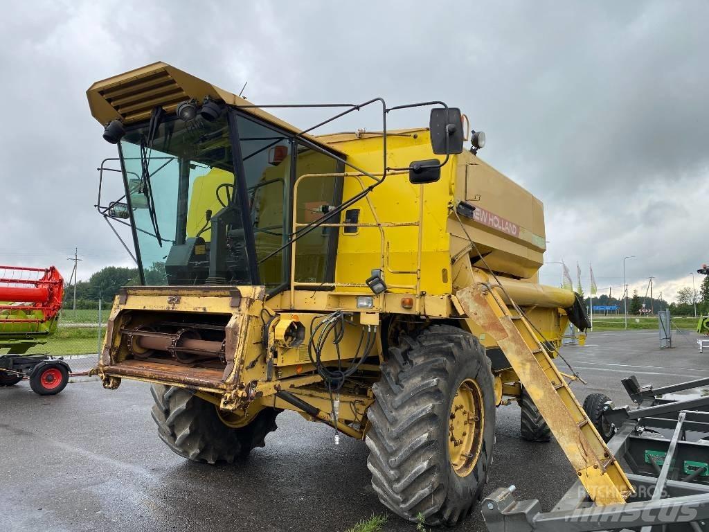 New Holland TF 46 Kombajni
