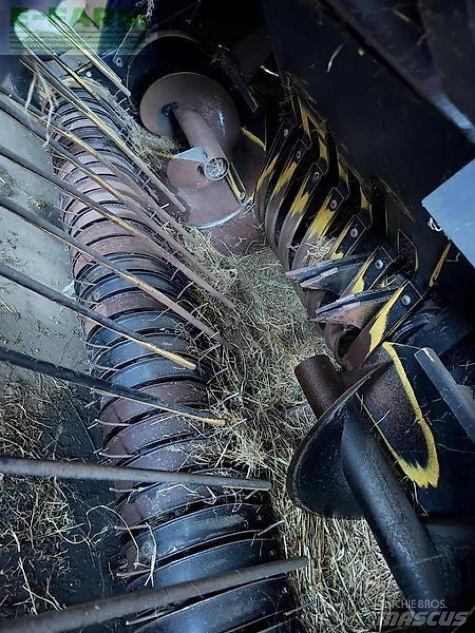 New Holland d1010 Prese/balirke za četvrtaste bale