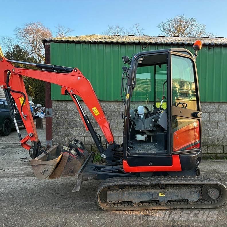 Kubota U27-4 Mini bageri < 7t