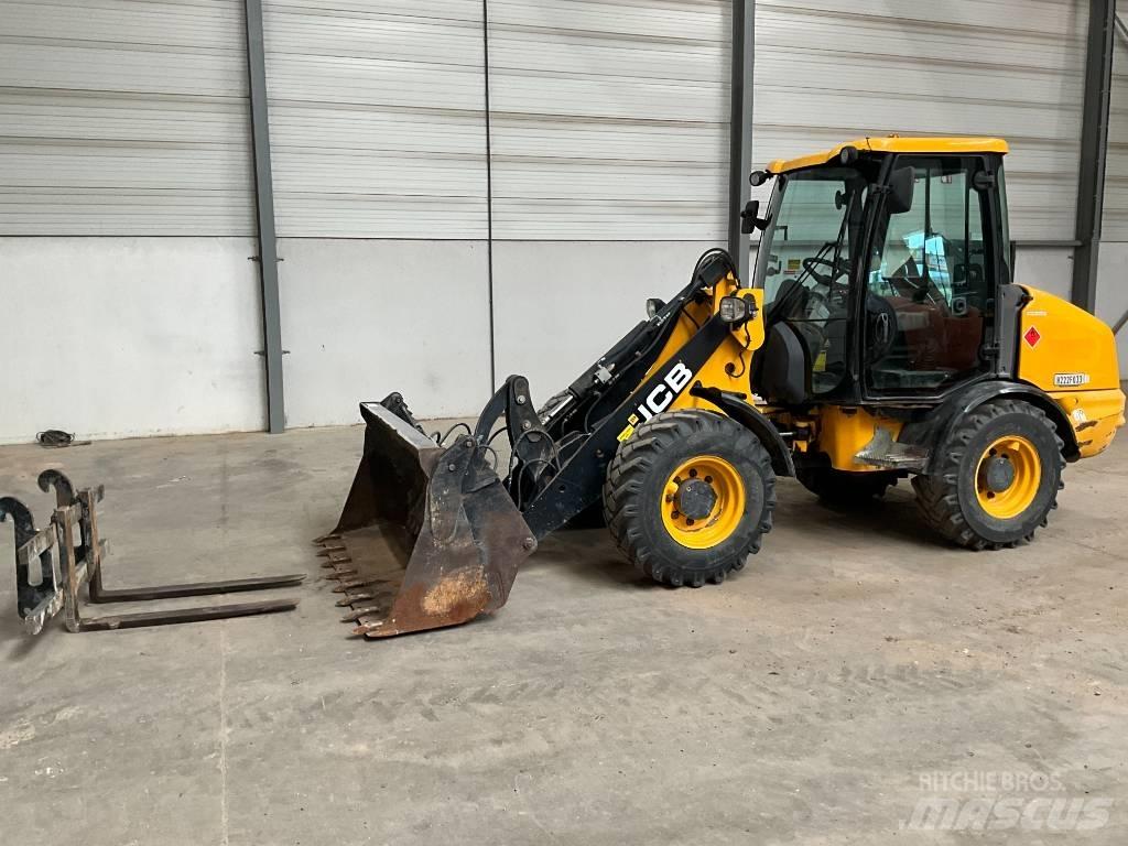 JCB 406 B Utovarivači na točkove