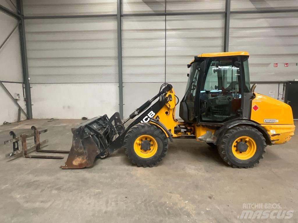 JCB 406 B Utovarivači na točkove