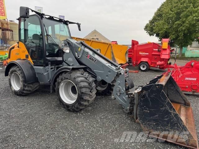 GiANT V 761 T Poljoprivredni teleskopski utovarivači