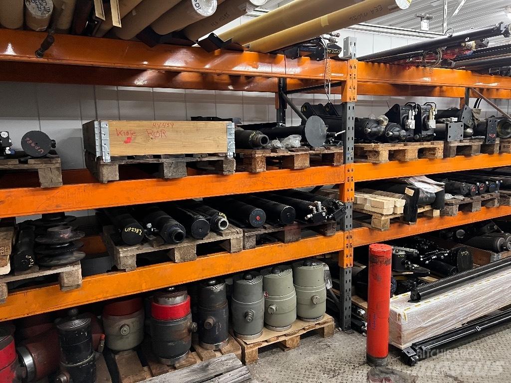 Hiab Spareparts Polovni alati za upravljanje teretom