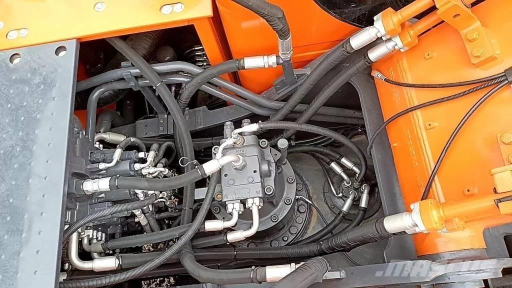 Doosan DX 225 LC Bageri guseničari