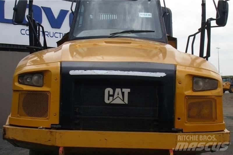 CAT 730C2 Zglobni damperi
