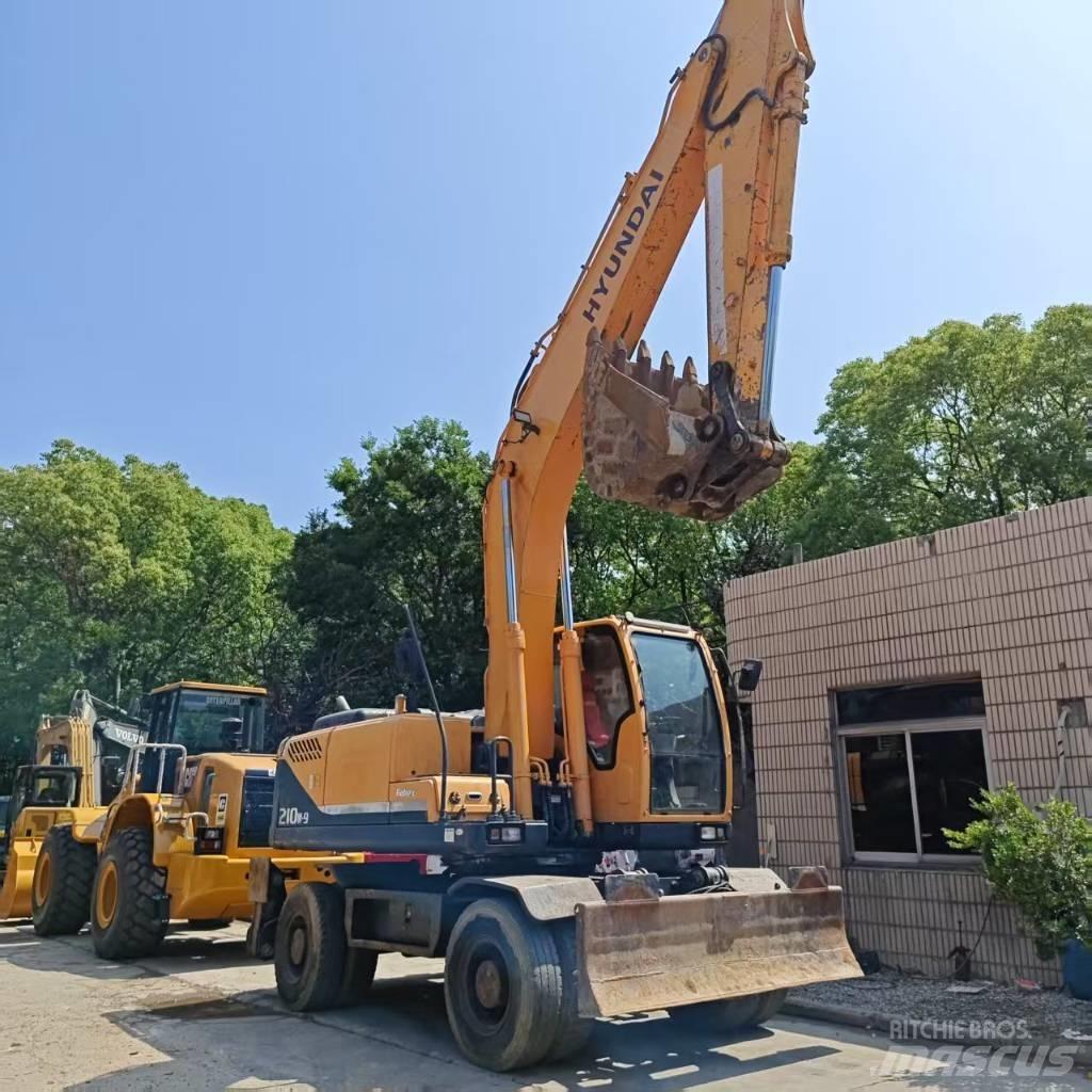 Hyundai R210w-9 Midi bageri 7t – 12t