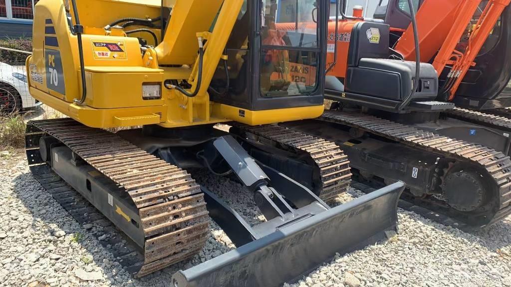 Komatsu pc70 Bageri guseničari