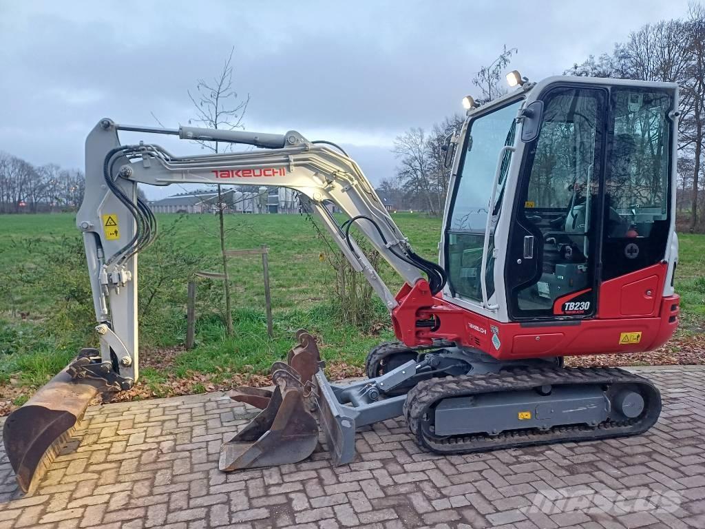 Takeuchi TB 230 Mini bageri < 7t