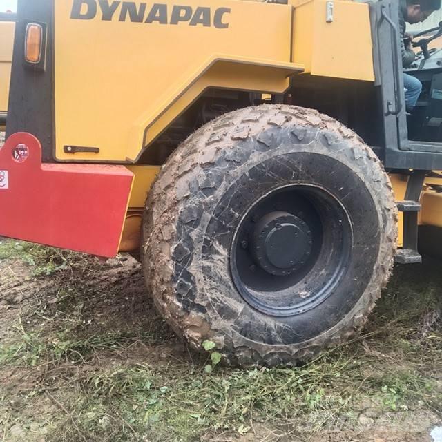 Dynapac CA 25 D Valjci sa jednim bubnjem