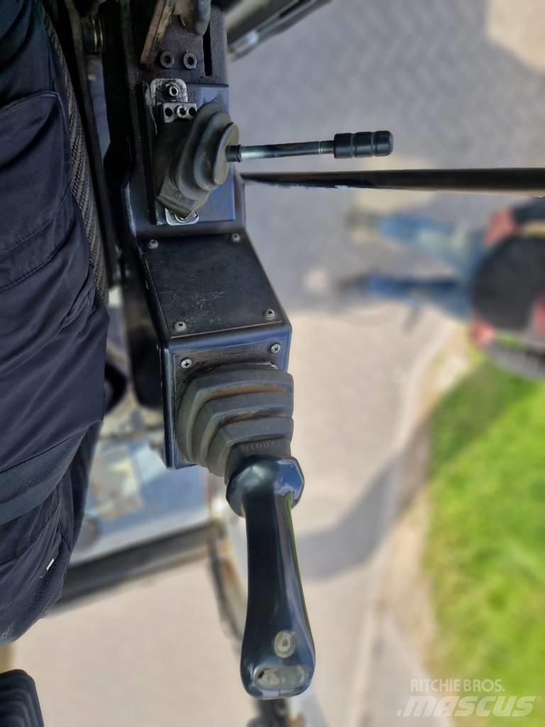 Fuchs MHL 331 Bageri za prenos primarnih/sekundarnih sirovina