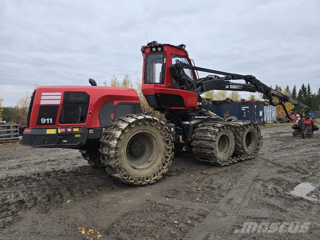 Komatsu 911.7 Harversteri