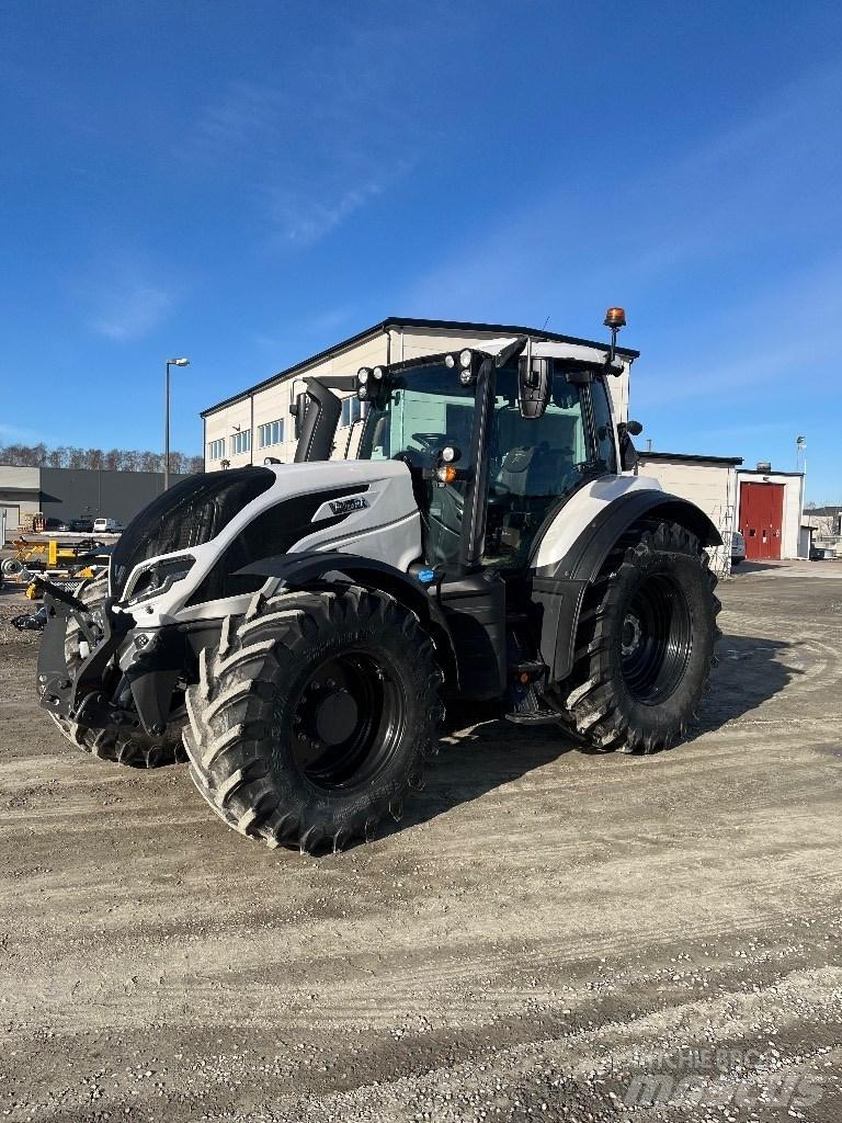 Valtra T 175 Direct Traktori