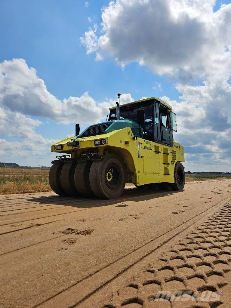 Ammann ART 240 Gumeni valjci na točkovima