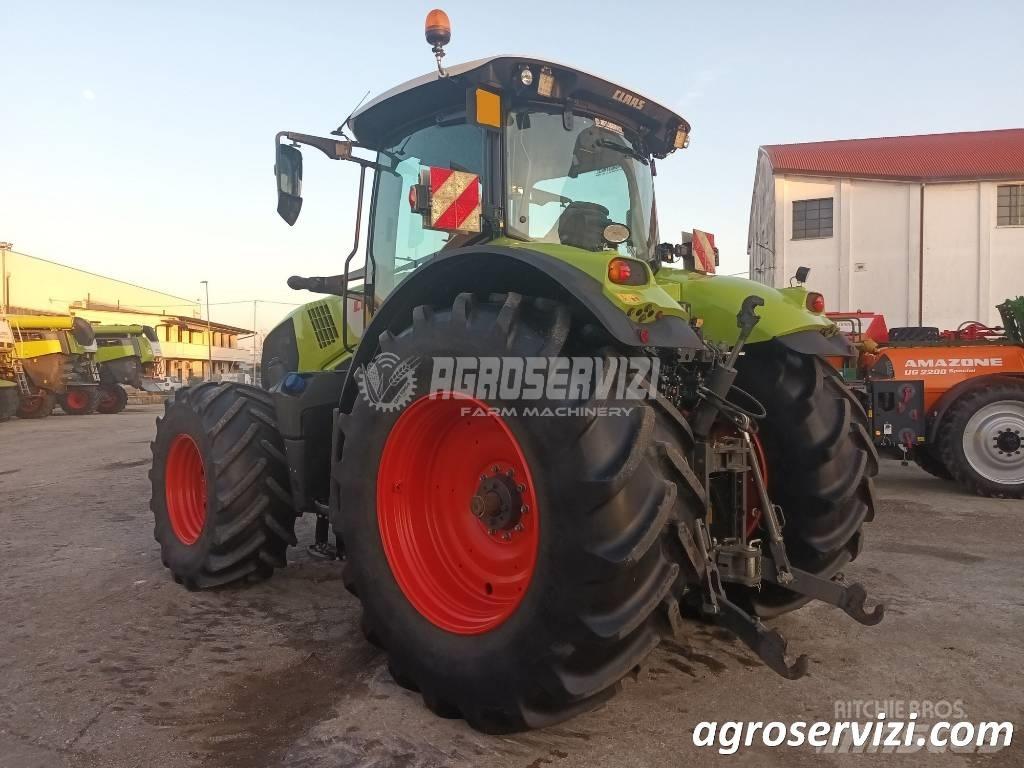 CLAAS Axion 830 Traktori
