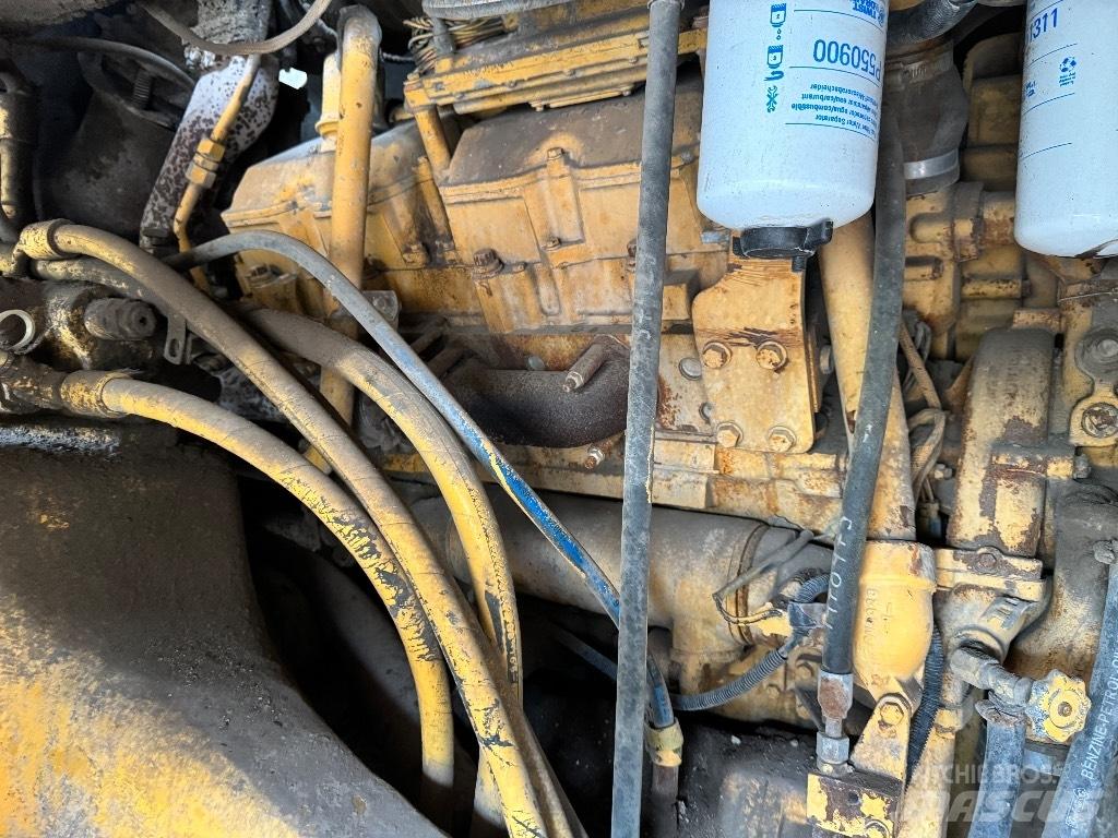 CAT 771 D Kruti damperi