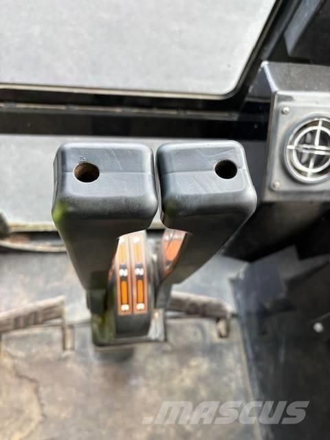 Morooka MST 2200 V D Damperi na gusenice