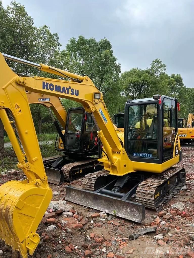 Komatsu PC56-7 Bageri guseničari