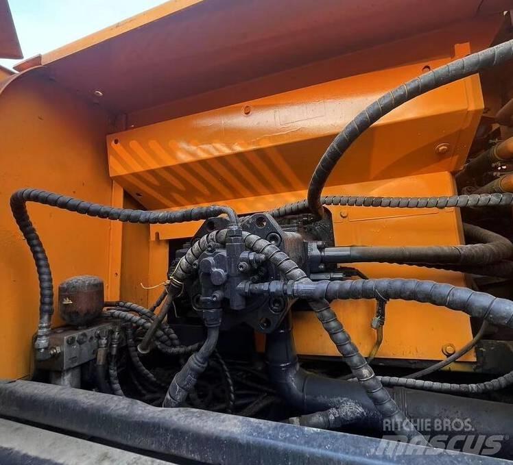 Hyundai R330LC-9T Bageri guseničari